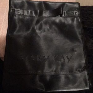 Black MaryKay cosmetic/overnight bag for shampoos, lotions, makeup,etc
